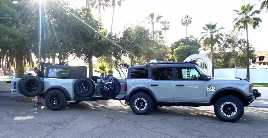 Ford Bronco made a trailer from the same Bronco